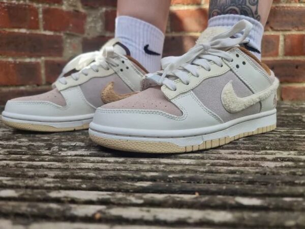 Nike dunk low years of the rabbit – Image 2