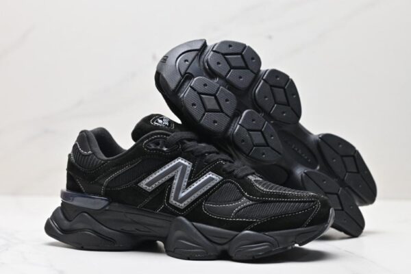 New balance 9060 triple black – Image 3